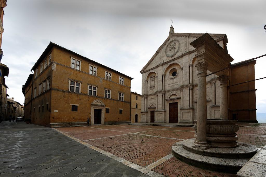 Camere Gozzante ปีเอนซา ภายนอก รูปภาพ