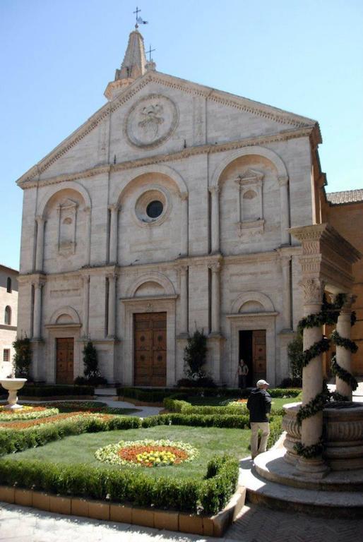 Camere Gozzante ปีเอนซา ภายนอก รูปภาพ