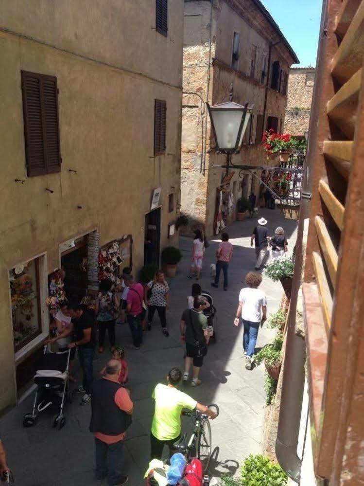 Camere Gozzante ปีเอนซา ภายนอก รูปภาพ